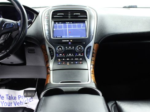 Used 2016 Lincoln MKX Reserve w/ Equipment Group 102A image 18