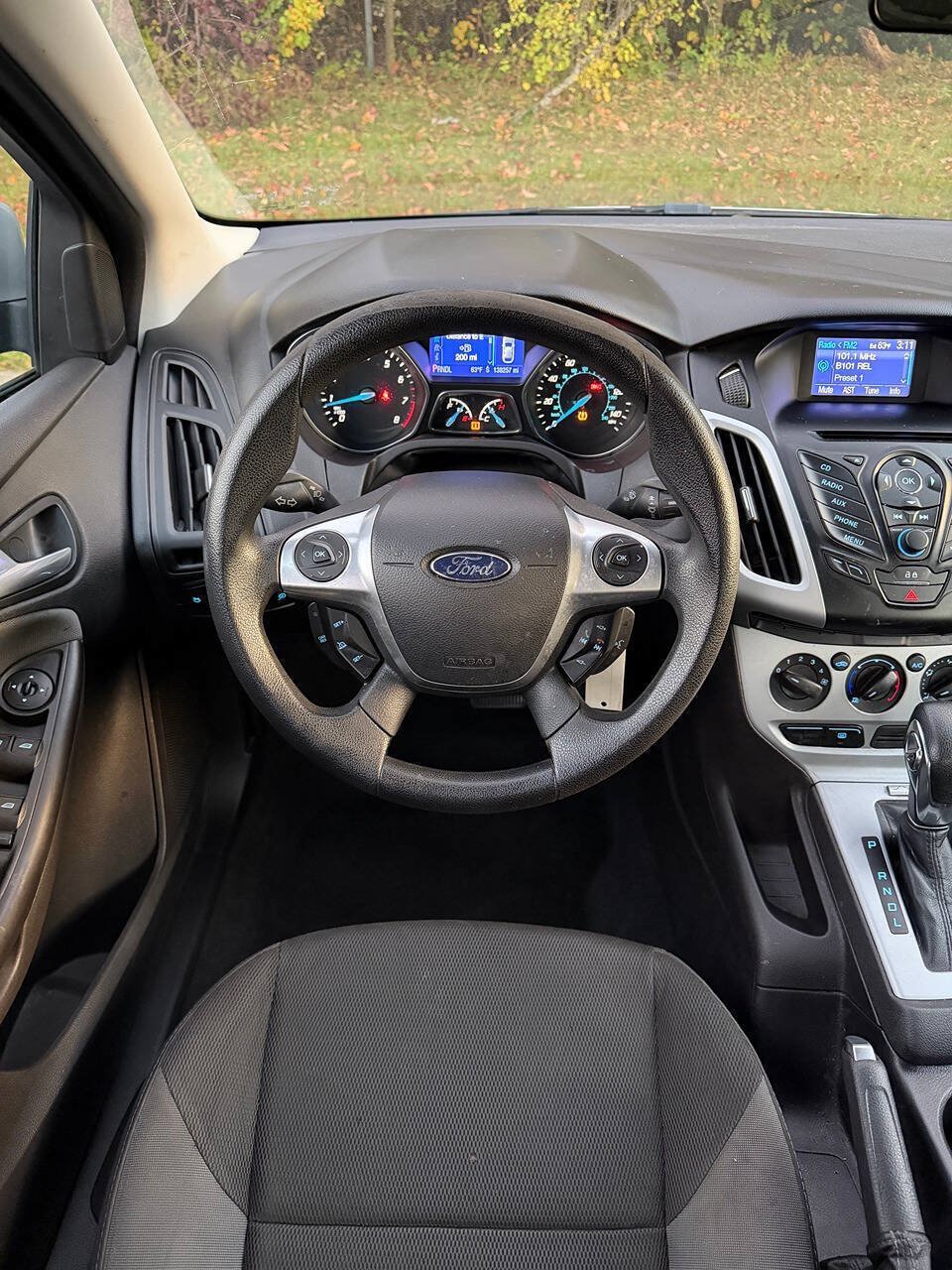 Used 2013 Ford Focus SE FWD image 16