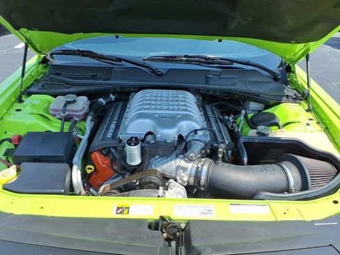 Used 2015 Dodge Challenger SRT Hellcat RWD image 22
