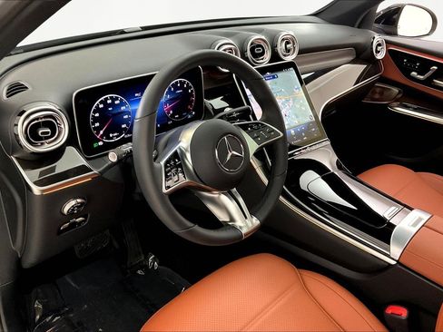 Certified 2026 Mercedes-Benz GLC 300 4MATIC image 17