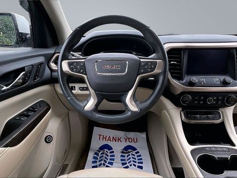 Used 2023 GMC Acadia Denali w/ Denali Technology Package AWD/4WD image 5