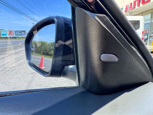 Used 2023 Nissan Altima 2.5 SV AWD/4WD image 12