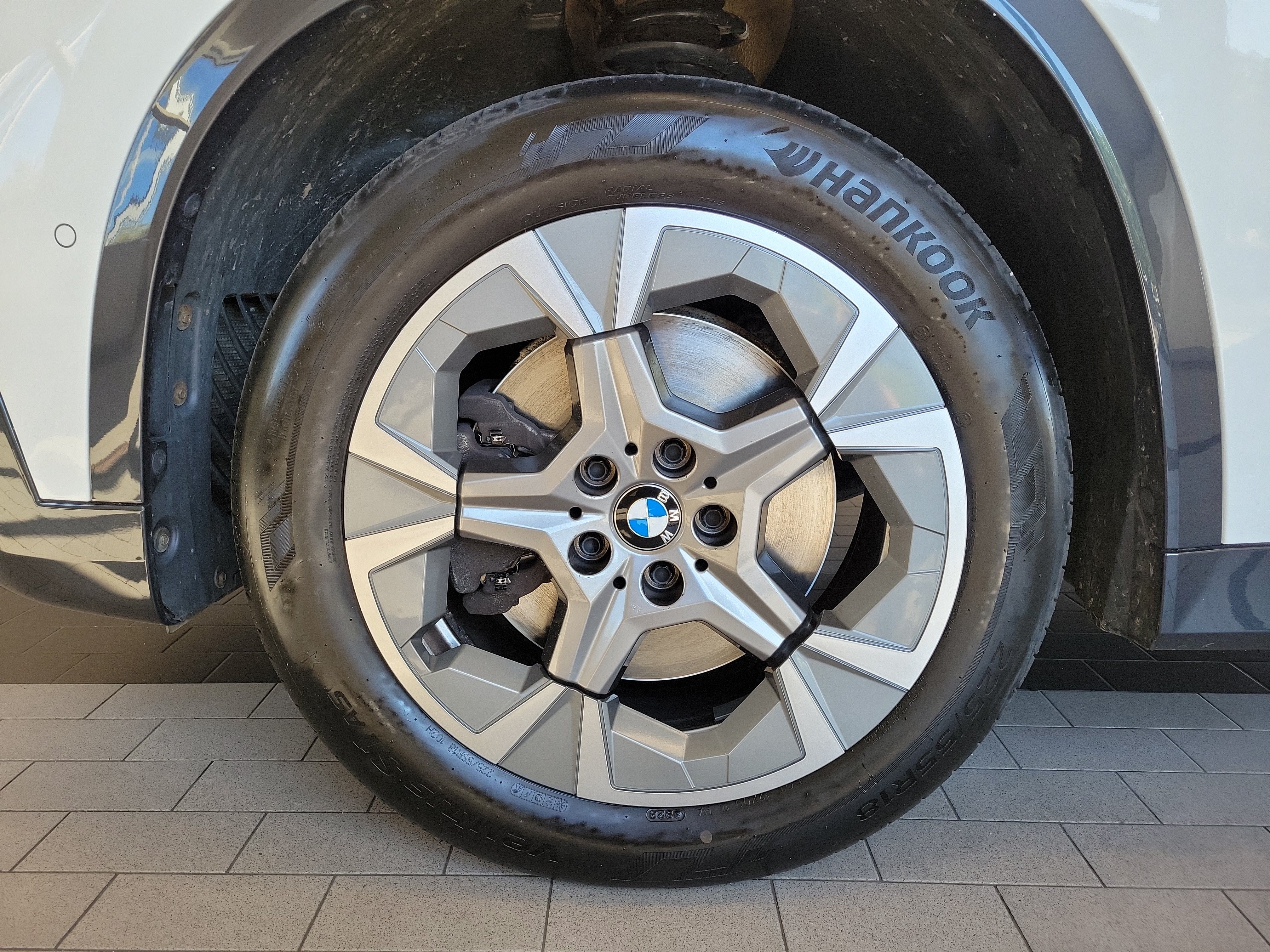 Used 2024 BMW X1 xDrive28i w/ Convenience Package AWD/4WD image 12