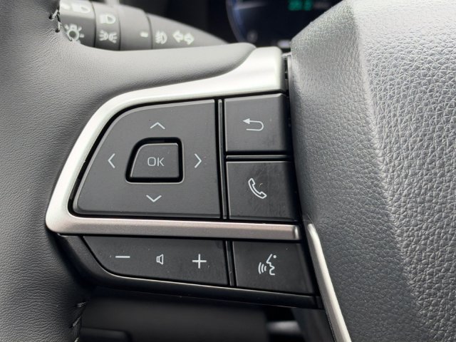 Used 2026 Toyota Highlander Limited AWD/4WD image 21
