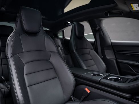 Used 2023 Porsche Taycan w/ Premium Package image 58