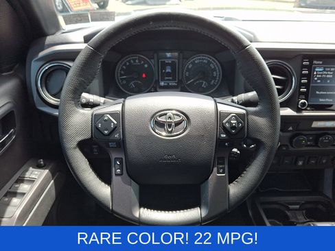 Used 2021 Toyota Tacoma TRD Off-Road w/ Technology Package AWD/4WD image 19