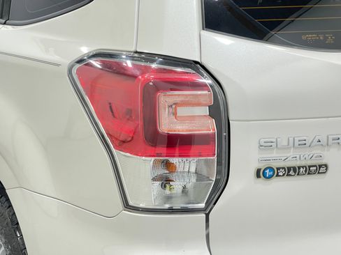 Used 2018 Subaru Forester 2.5i AWD/4WD image 31