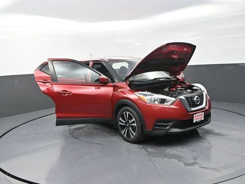 Used 2018 Nissan Kicks SV image 36