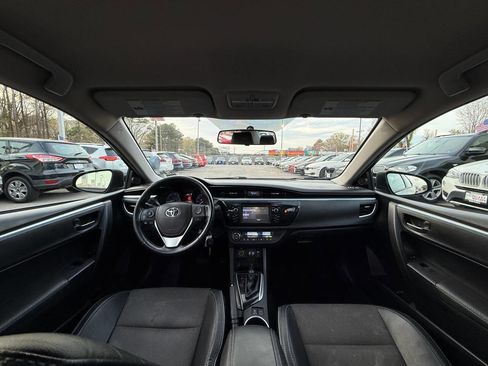 Used 2015 Toyota Corolla S image 14