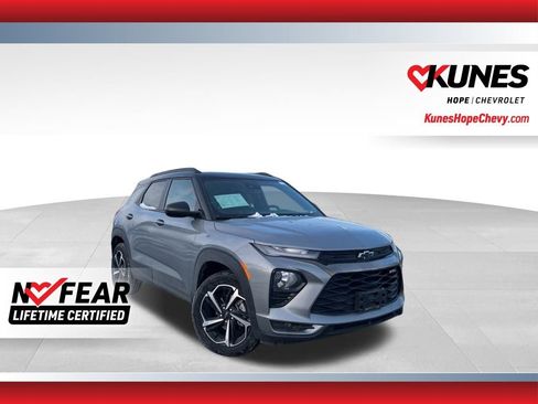 Used 2023 Chevrolet TrailBlazer RS w/ Convenience Package image 1