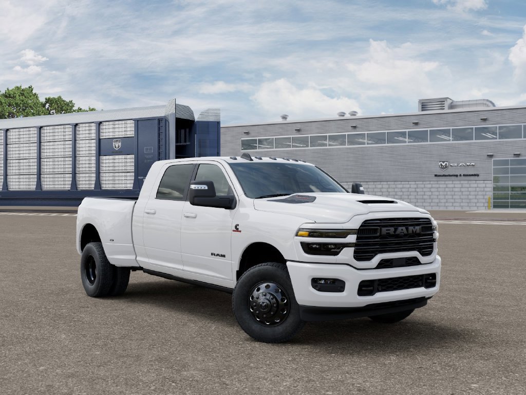 New 2027 RAM 3500 Laramie AWD/4WD image 5