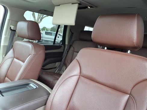 Used 2020 Chevrolet Tahoe LT image 16