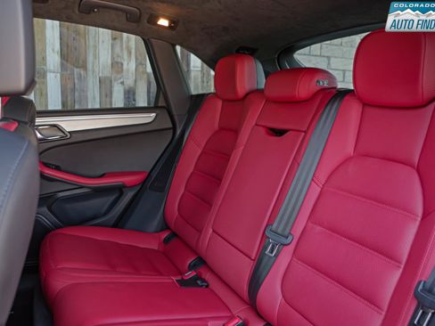 Used 2016 Porsche Macan Turbo AWD/4WD image 25