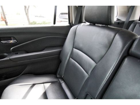 Used 2017 Honda Pilot EX-L image 11