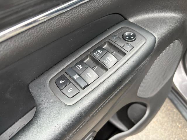 Used 2021 Jeep Grand Cherokee Limited w/ Premium Lighting Group AWD/4WD image 21
