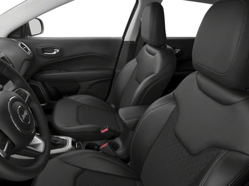 Used 2017 Jeep Compass Limited AWD/4WD image 6