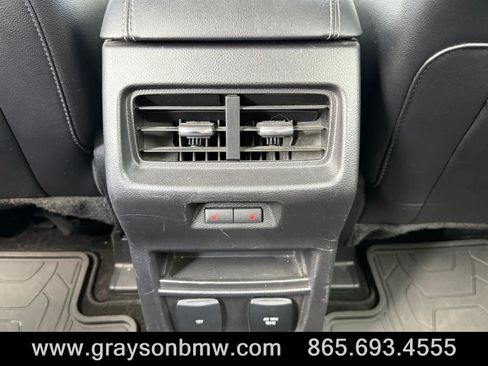 Used 2016 Ford Edge Titanium w/ Equipment Group 302A AWD/4WD image 18