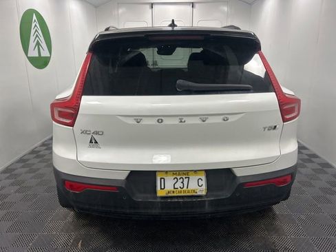 Used 2022 Volvo XC40 T5 R-Design w/ Advanced Package AWD/4WD image 5