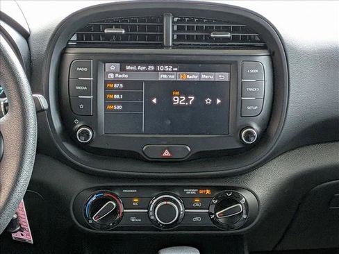 Used 2023 Kia Soul LX FWD image 13
