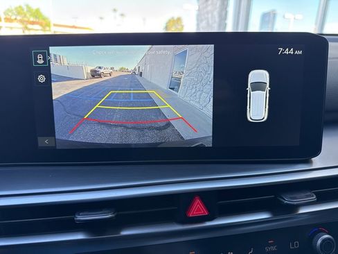 Used 2025 Kia Sorento EX w/ Panoramic Sunroof Package FWD image 17