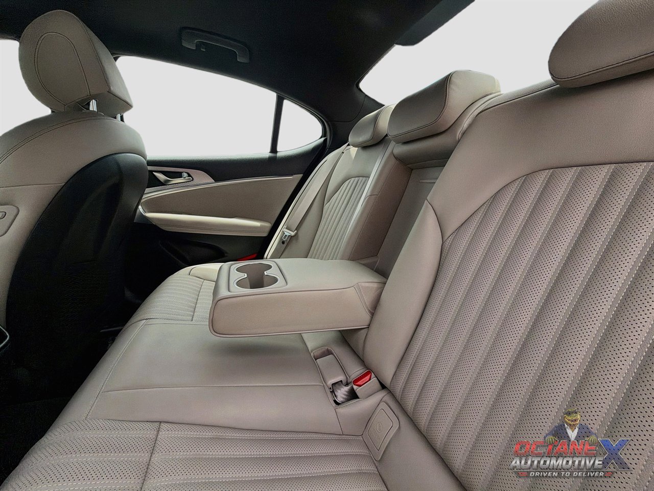Used 2023 Genesis G70 2.0T w/ Sport Prestige Package RWD image 39