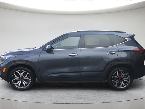 Used 2022 Kia Seltos SX w/ Sunroof Package AWD/4WD image 6