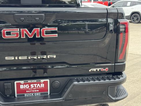 Used 2025 GMC Sierra 2500 AT4 AWD/4WD image 10