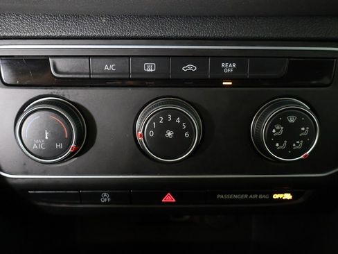 Used 2018 Volkswagen Atlas Launch Edition image 44