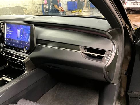 Used 2024 Lexus RX 350 AWD w/ Convenience Package image 18