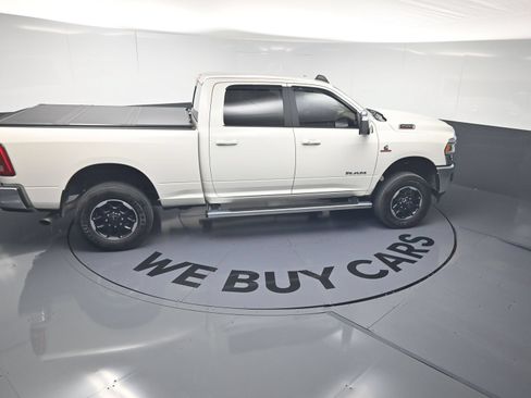 Used 2024 RAM 2500 Laramie AWD/4WD image 32