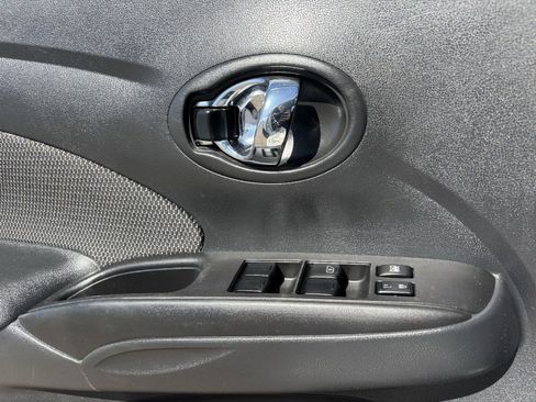 Used 2016 Nissan Versa SV FWD image 22