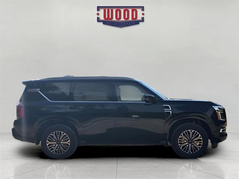 New 2026 Nissan Armada Platinum image 3