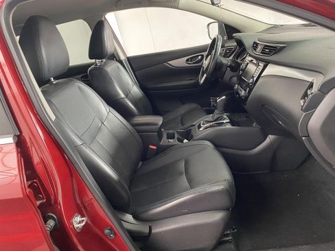 Used 2020 Nissan Rogue Sport SL image 9