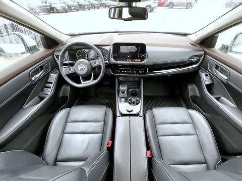 Used 2023 Nissan Rogue SL w/ SL Premium Package image 14