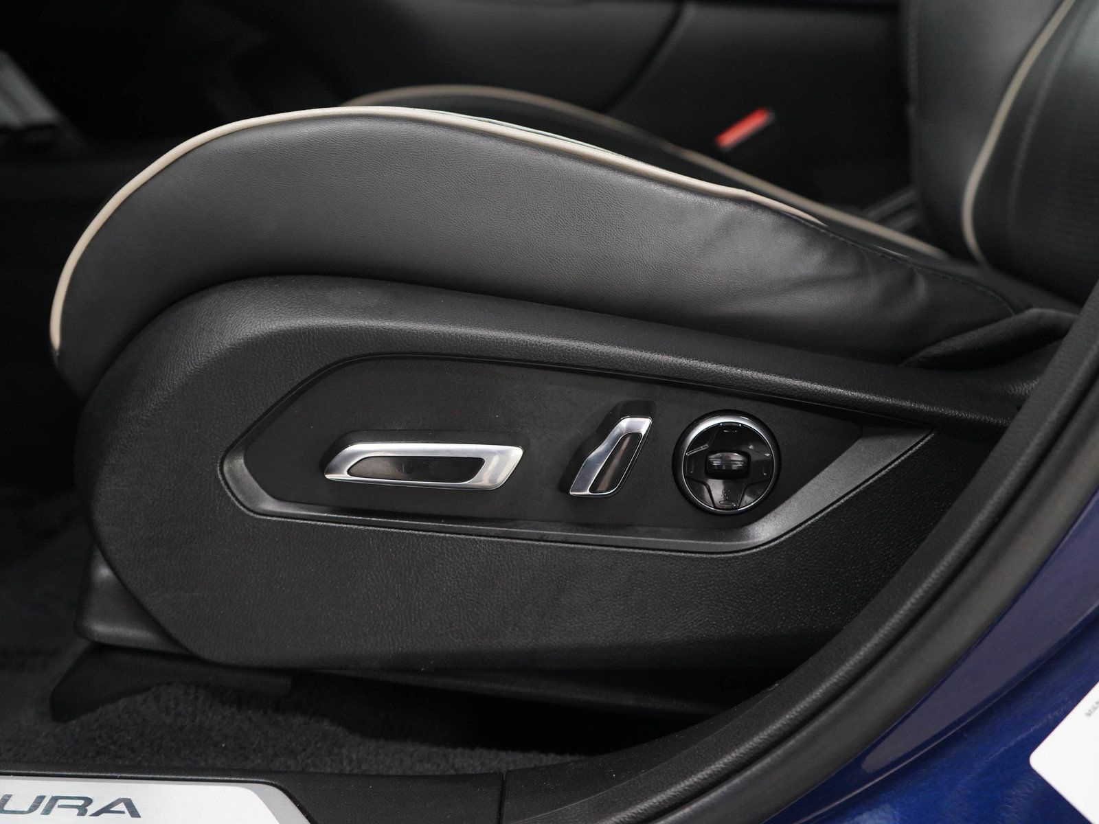 Used 2020 Acura RDX AWD/4WD image 23