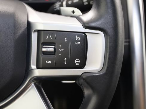 Used 2023 Land Rover Discovery S R-Dynamic image 40