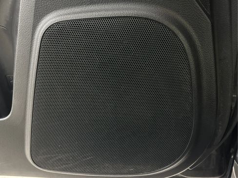 Used 2022 Toyota 4Runner SR5 image 40