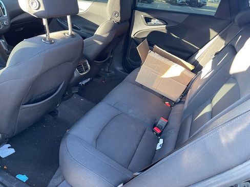 Used 2016 Chevrolet Malibu LT w/ Driver Confidence Package FWD image 6