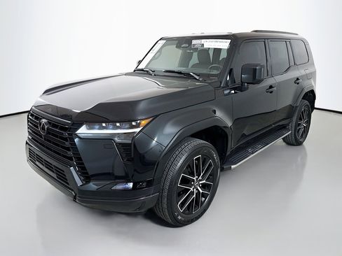 Certified 2024 Lexus GX 550 image 3