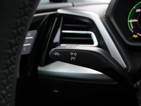 New 2025 Audi Q4 e-tron Premium Plus image 15