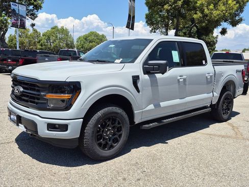 New 2026 Ford F150 XLT w/ Equipment Group 302A MID AWD/4WD image 3