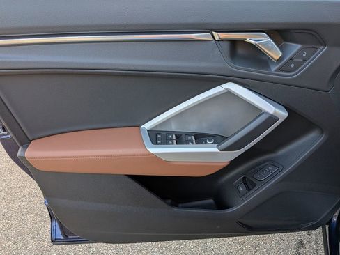 Used 2025 Audi Q3 2.0T Premium w/ Convenience Package image 14