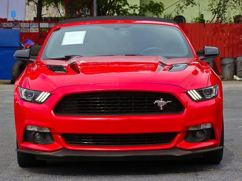 Used 2017 Ford Mustang GT Premium RWD image 9