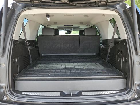Used 2019 GMC Yukon SLT w/ Open Road Package AWD/4WD image 24