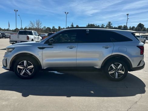 Used 2021 Kia Sorento EX image 6