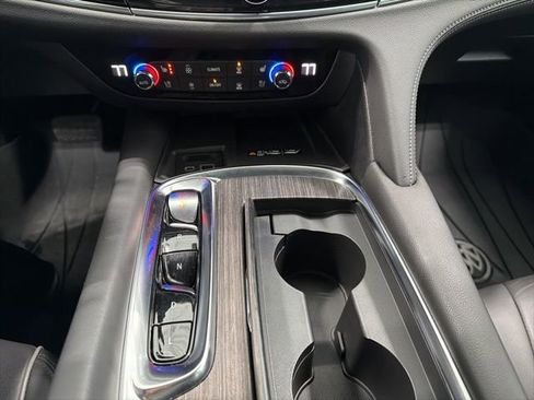 Used 2024 Buick Enclave Avenir w/ Avenir Technology Package image 18