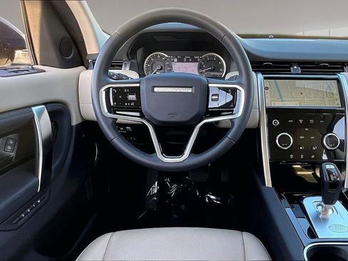 Used 2023 Land Rover Discovery Sport SE AWD/4WD image 8