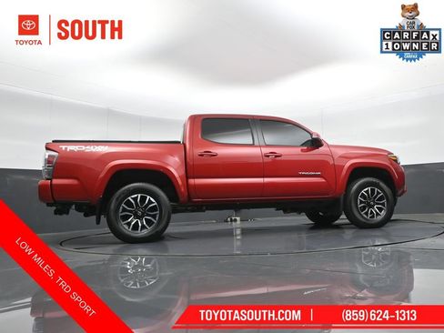 Used 2023 Toyota Tacoma TRD Sport AWD/4WD image 34