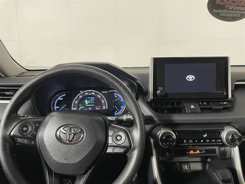 Used 2024 Toyota RAV4 LE AWD/4WD image 15