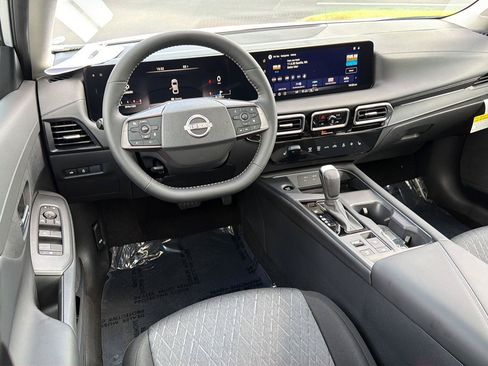 New 2026 Nissan Sentra SV w/ SV Convenience Package FWD image 18